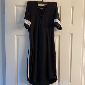 Right fit sporty black dress - worn once!